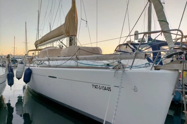 First 47.7 – REF 110V