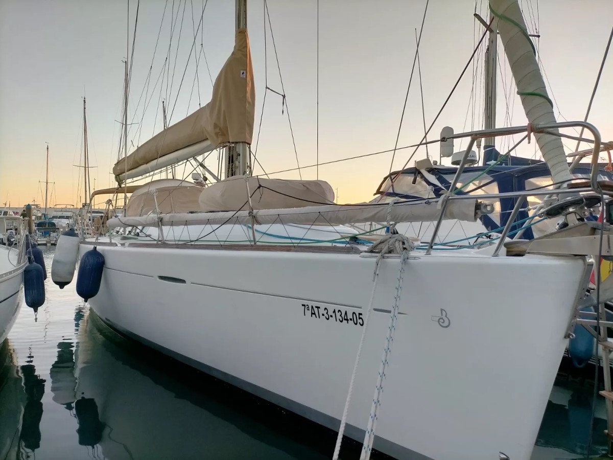 First 47.7 – REF 110V