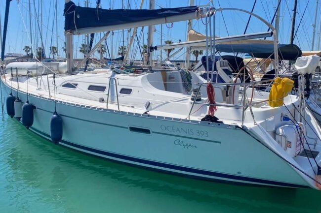 Oceanis Clipper 393 – REF 218C