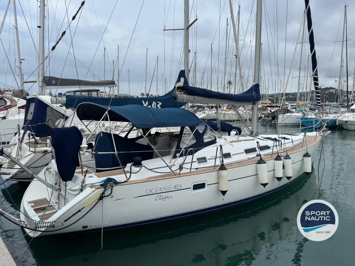 Oceanis Clipper 423 – REF 021T